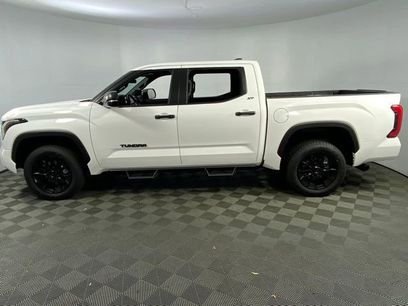 New 2025 Toyota Tundra SR5