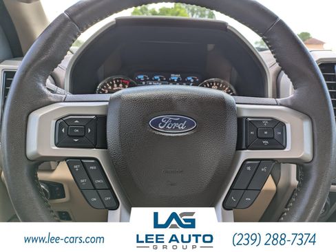 Used 2018 Ford F150 Lariat w/ Trailer Tow Package RWD image 22
