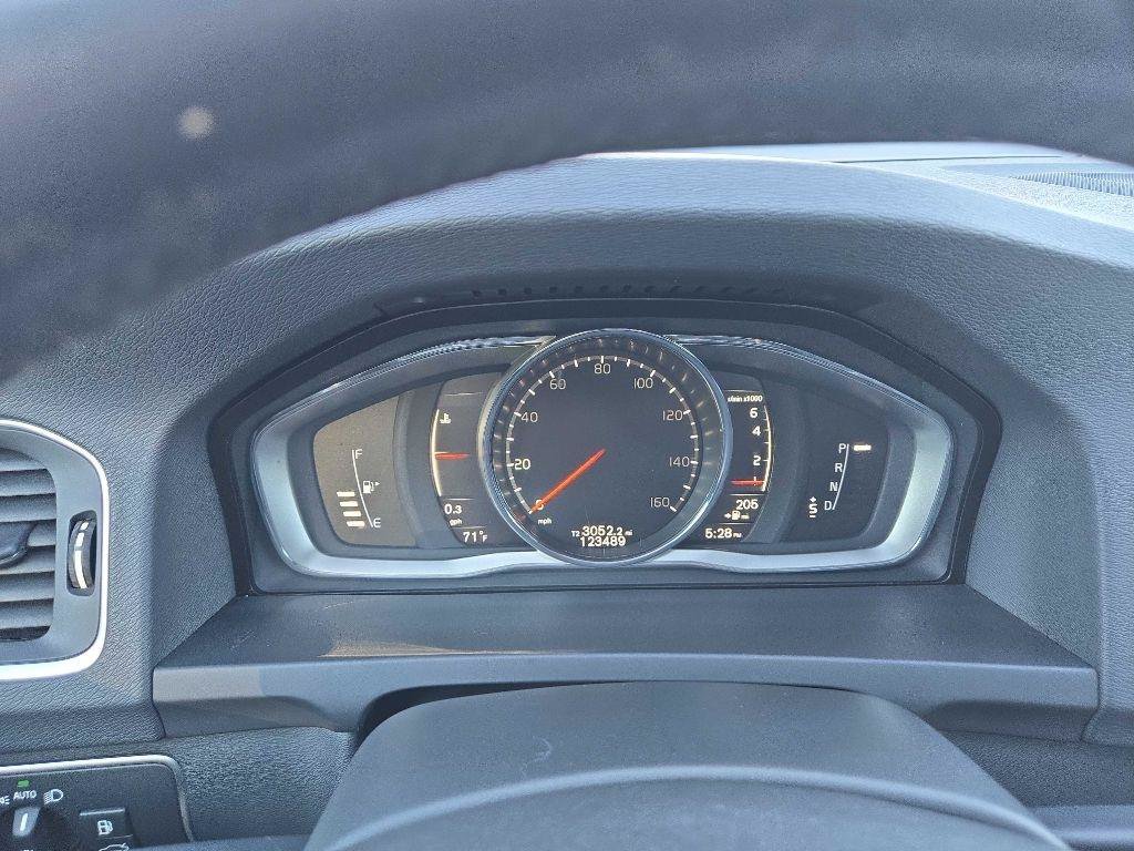 Used 2017 Volvo S60 T5 Inscription FWD image 18
