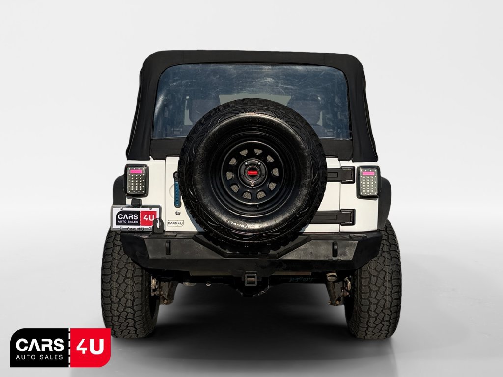 Used 2017 Jeep Wrangler Unlimited Sport w/ Connectivity Group AWD/4WD image 6