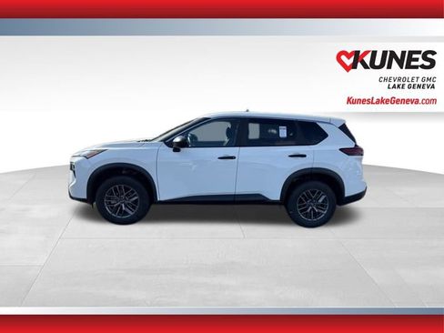 Used 2024 Nissan Rogue S image 10