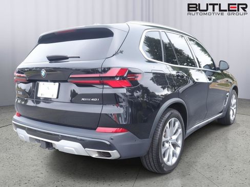 Used 2024 BMW X5 xDrive40i w/ Parking Assistance Package AWD/4WD image 7