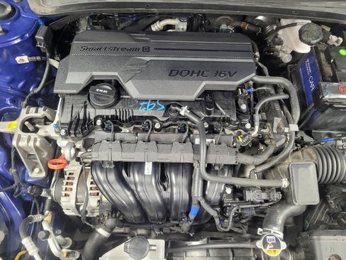 Used 2021 Hyundai Elantra SEL image 30