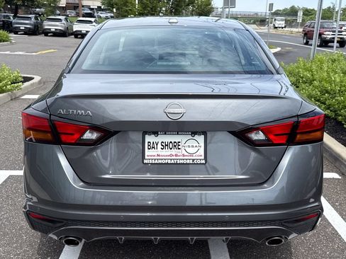 Certified 2025 Nissan Altima 2.5 SV w/ SV Premium Package FWD image 4