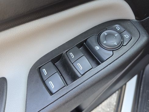 Certified 2022 Chevrolet Equinox LS w/ LS Convenience Package FWD image 29