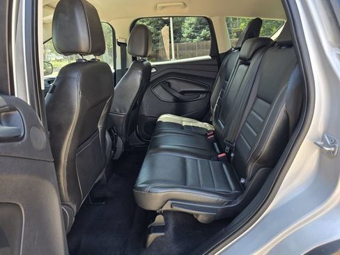 Used 2014 Ford Escape SE w/ Equipment Group 201A FWD image 17