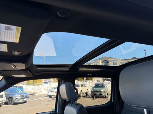 Used 2022 Ford F150 Lightning Lariat w/ Equipment Group 511A High image 23