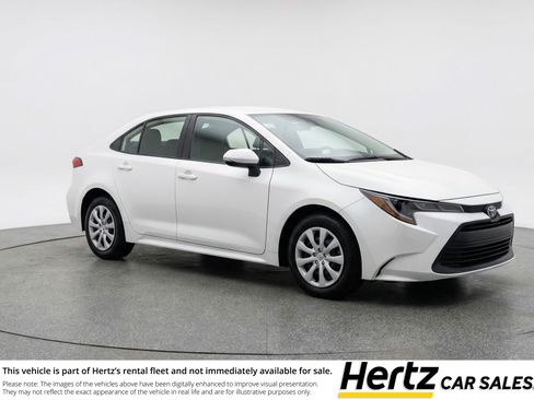 Used 2025 Toyota Corolla LE FWD image 1