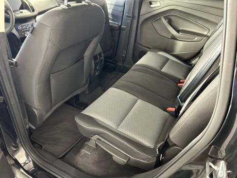 Used 2018 Ford Escape SE w/ SE Sync 3 Package AWD/4WD image 23