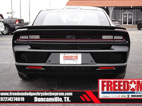 New 2026 Dodge Charger Daytona Scat Pack image 4