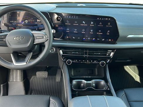 New 2026 Chevrolet Traverse LT image 16