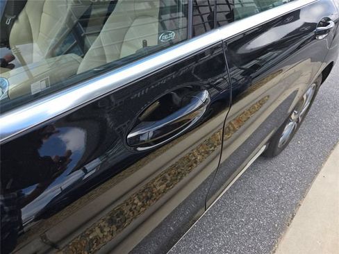Used 2016 Mercedes-Benz C 300 4MATIC Sedan image 13
