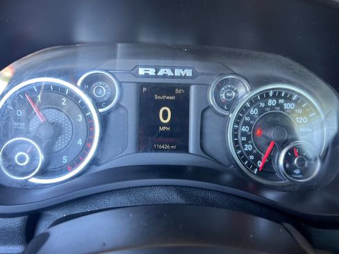 Used 2022 RAM 2500 Big Horn AWD/4WD image 24