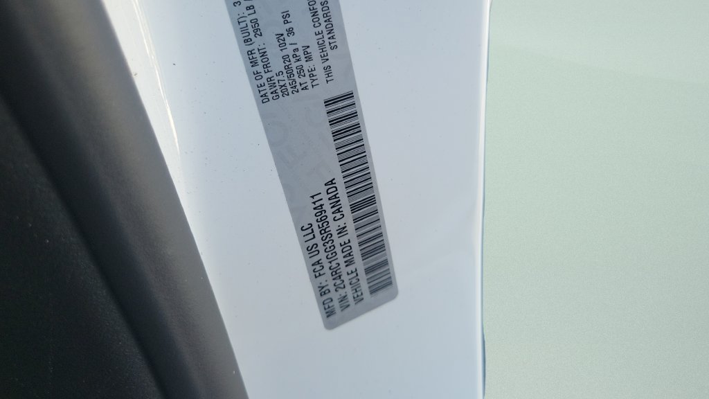 Used 2025 Chrysler Pacifica Limited FWD image 24