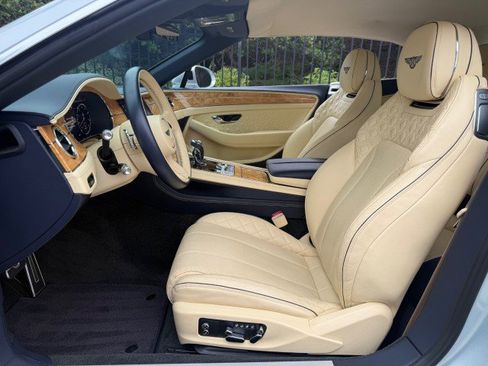 Used 2022 Bentley Continental GT Mulliner image 11