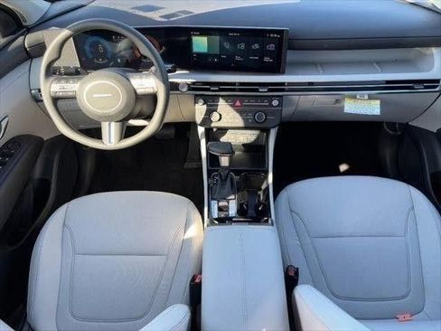 Used 2026 Hyundai Tucson SE image 6