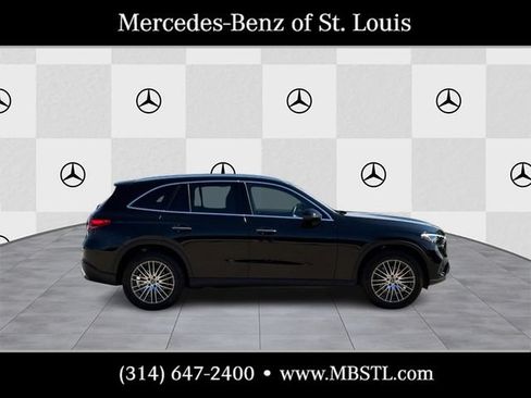 Certified 2025 Mercedes-Benz GLC 300 4MATIC image 2