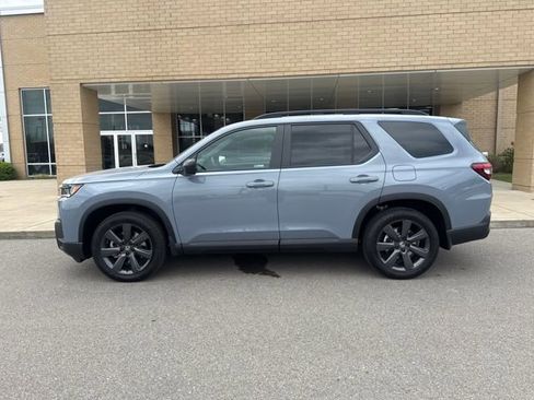 New 2026 Honda Pilot Sport image 1