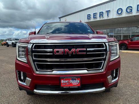 Used 2021 GMC Yukon SLT w/ SLT Premium Package RWD image 2