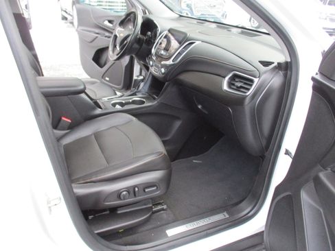 Used 2019 Chevrolet Equinox Premier image 16
