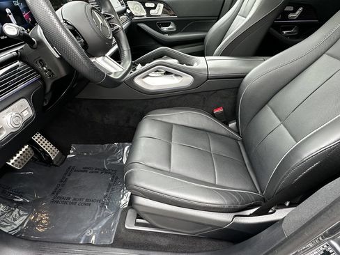 Certified 2025 Mercedes-Benz GLS 450 4MATIC image 10
