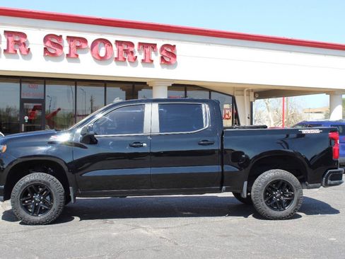 Used 2020 Chevrolet Silverado 1500 LT Trail Boss w/ Midnight Edition image 5