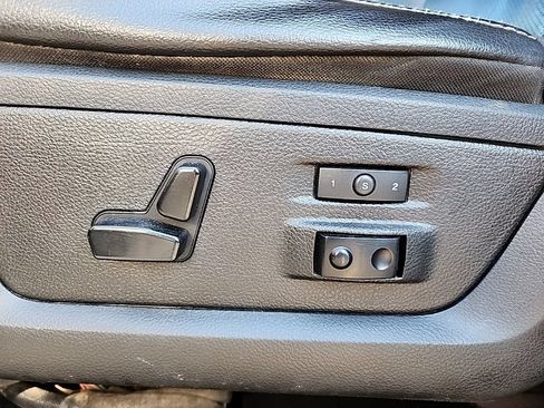 Used 2015 RAM 2500 Laramie AWD/4WD image 19