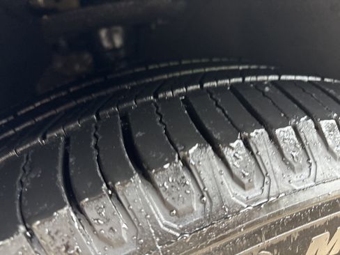 Used 2018 Chrysler Pacifica Limited w/ Advanced Safetytec Group image 11