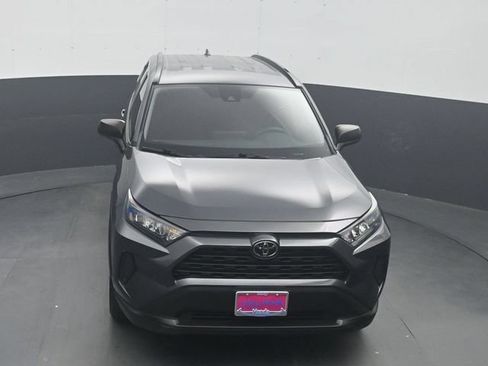Used 2020 Toyota RAV4 LE FWD image 19