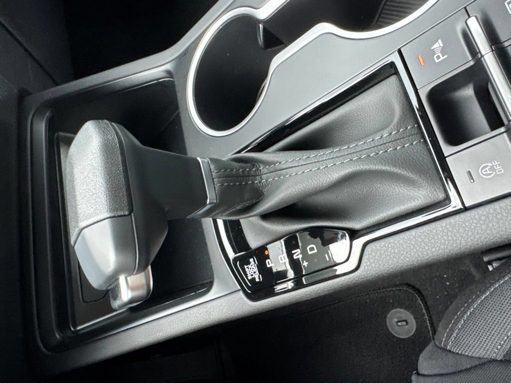 New 2026 Kia K5 LXS FWD image 12