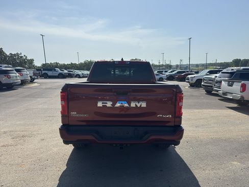 Used 2025 RAM 1500 Big Horn AWD/4WD image 6