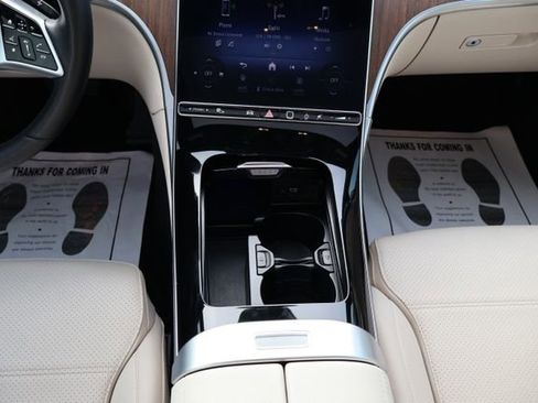 Used 2024 Mercedes-Benz C 300 Sedan image 12