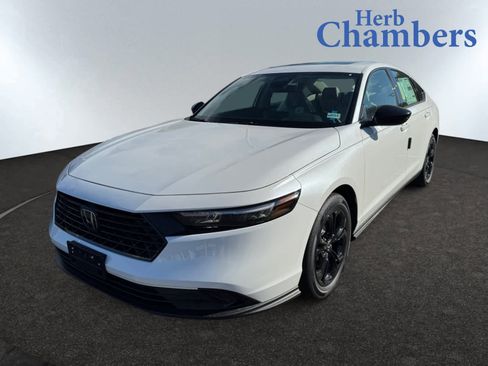 New 2025 Honda Accord SE image 10