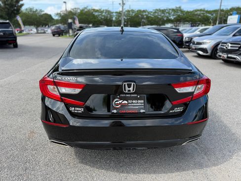 Used 2021 Honda Accord Sport image 9