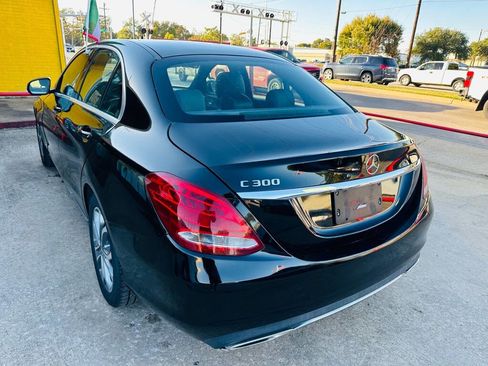 Used 2018 Mercedes-Benz C 300 Sedan image 3