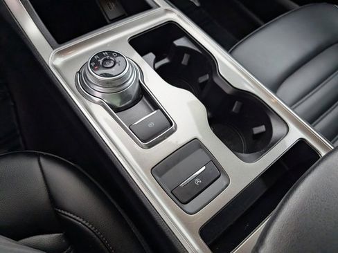 Used 2023 Ford Edge SEL image 17