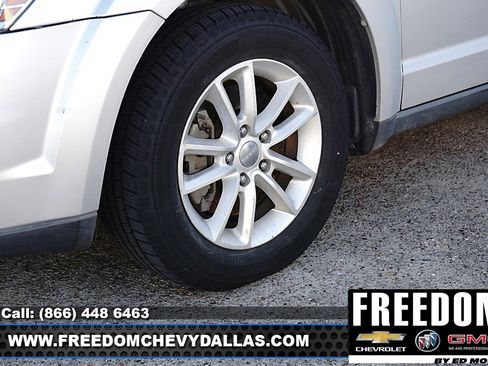 Used 2014 Dodge Journey SXT w/ Flexible Seating Group image 10