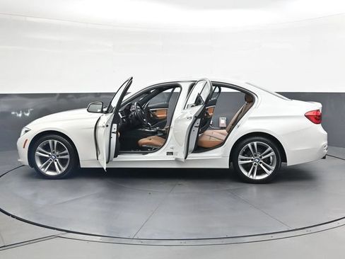 Used 2017 BMW 330i Sedan RWD image 44