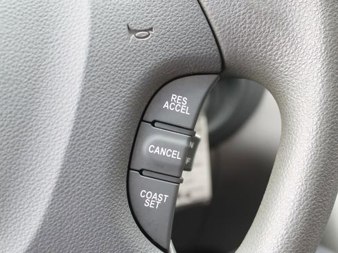 Used 2012 Kia Sedona LX w/ PWR Pkg FWD image 26