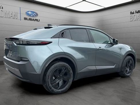 New 2026 Subaru Uncharted AWD image 4