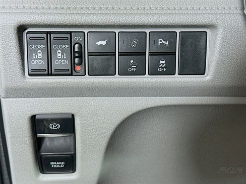 Used 2019 Honda Odyssey Touring image 17