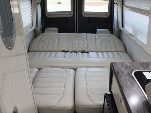 Used 2013 Mercedes-Benz Sprinter 3500 image 31