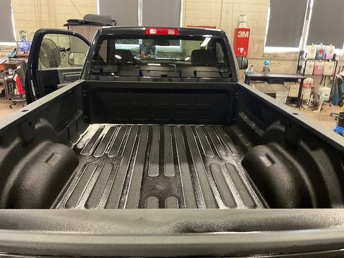Used 2017 RAM 2500 Tradesman w/ Chrome Appearance Group image 15