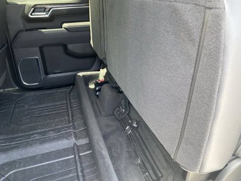 Used 2025 Chevrolet Silverado 1500 LTZ AWD/4WD image 12