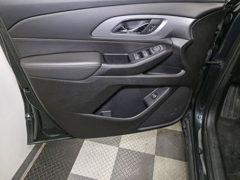 Used 2020 Chevrolet Traverse LT FWD image 42
