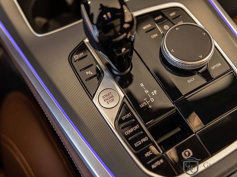 Used 2022 BMW X5 xDrive40i w/ Premium Package image 34