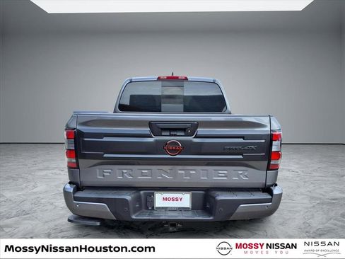 New 2026 Nissan Frontier PRO-4X w/ Tow Package image 6