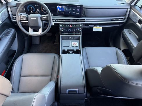 Certified 2025 Hyundai Santa Fe SEL image 15