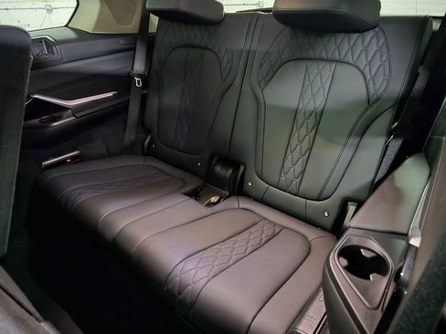 Used 2023 BMW X7 xDrive40i image 20