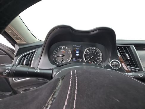 Used 2018 INFINITI Q50 Luxe w/ All Weather Package (L96) AWD/4WD image 14